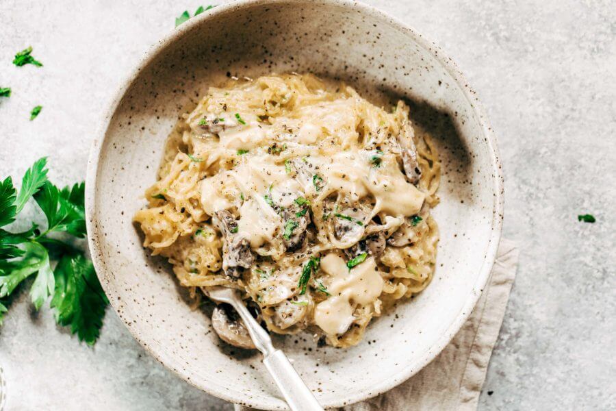 Creamy Garlic Spaghetti Squash With Cauliflower Sauce